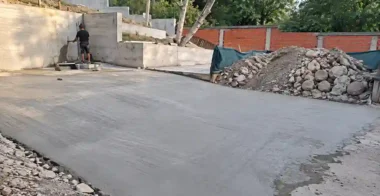 Бетониране на бетонна плоча в Мало Бучино UslugiBG Бетониране на бетонна плоча в Мало Бучино